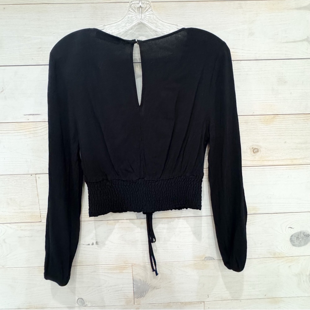 Hollister cropped drawstring long sleeve bubble top ❤️ - Picture 3 of 5